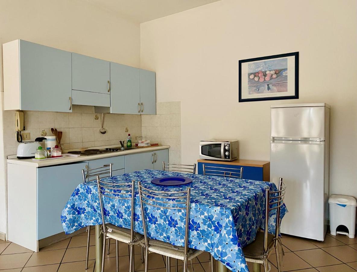 Apartment Tirreno Tirrenia Extérieur photo