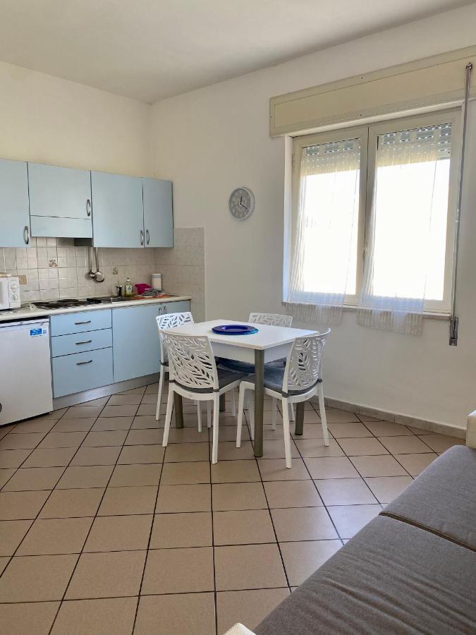 Apartment Tirreno Tirrenia Extérieur photo