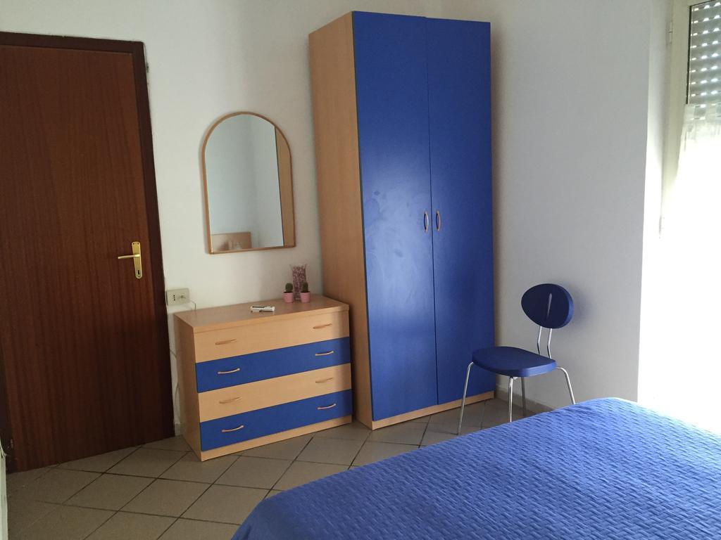 Apartment Tirreno Tirrenia Extérieur photo